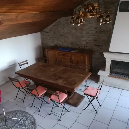 Du Mont De La Madeleine Semesterbostad